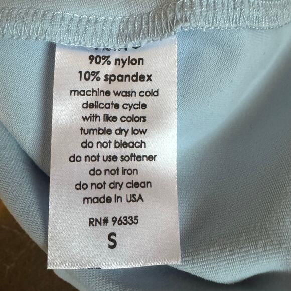 Susana Monaco Blue Hydrangea V-Neck Stretch Tank Top NWT Women’s Size Small - Picture 7 of 8